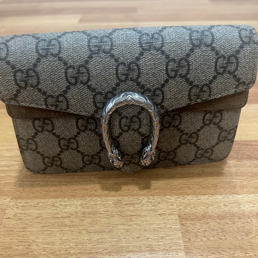 Gucci mini crossbody authentic